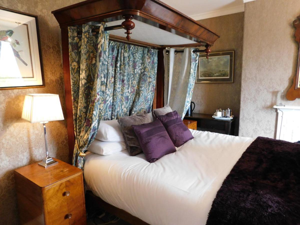 Deluxe Double Room Bath