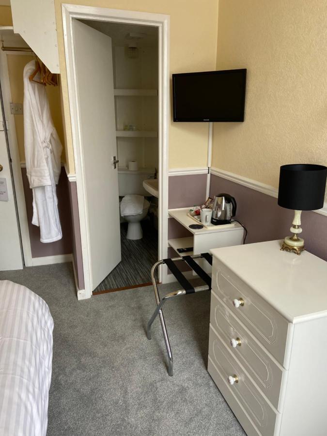 Budget Single Room