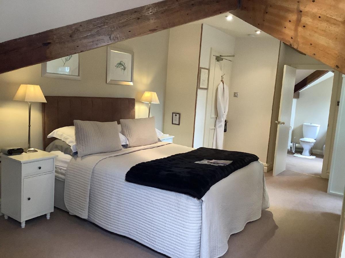 Double Room Private Bathroom