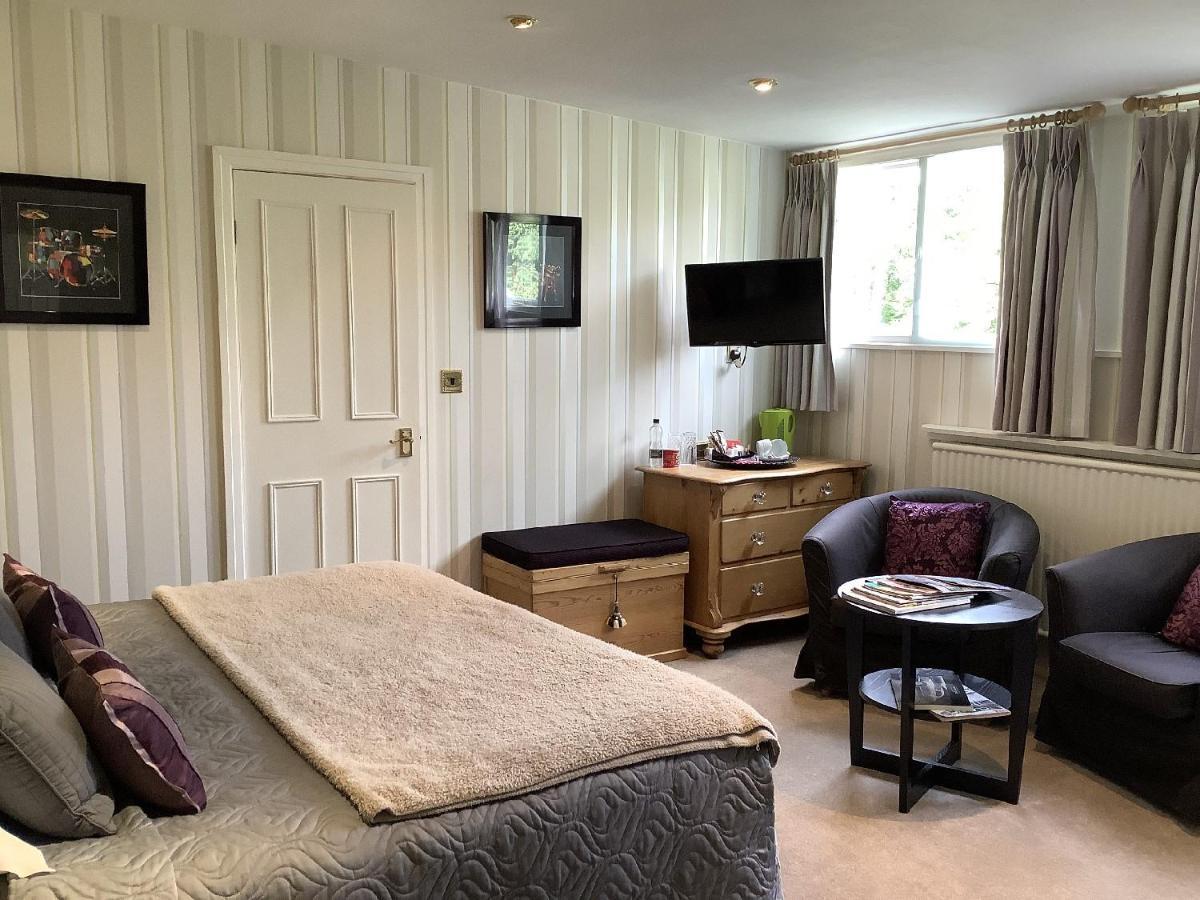 Double Room Private Bathroom