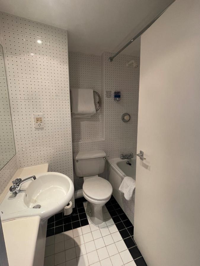 Twin Room,1225077452:JPEG