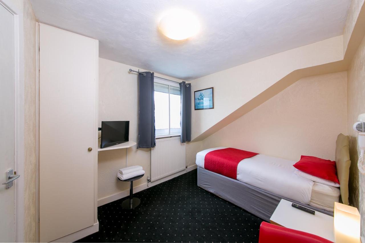 Small Single Room