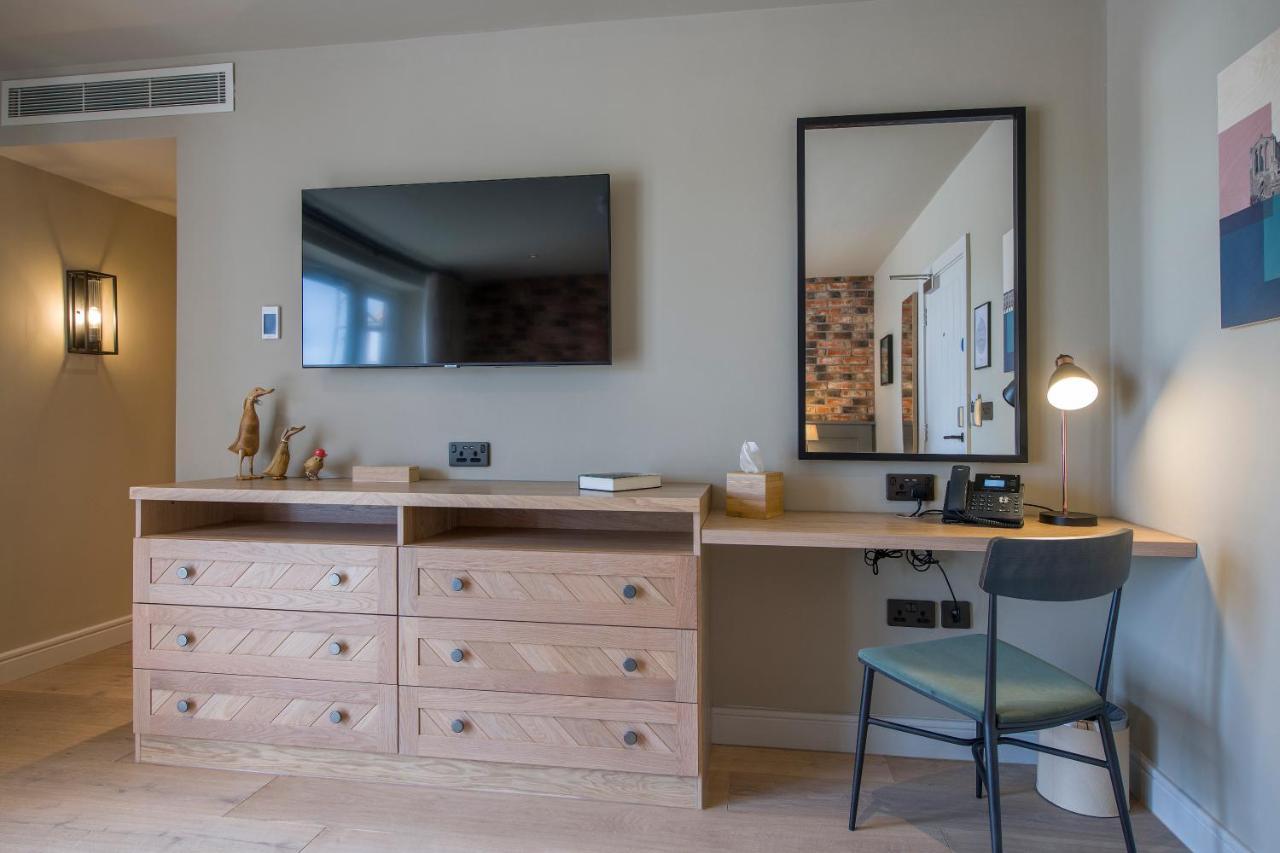 King Room Lake View
