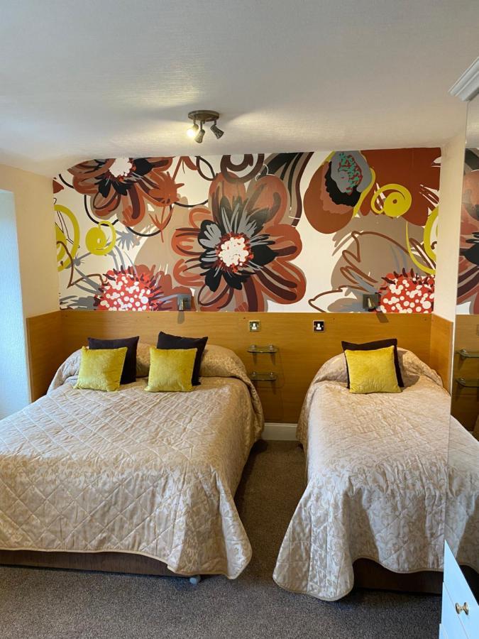 Front Twin Room