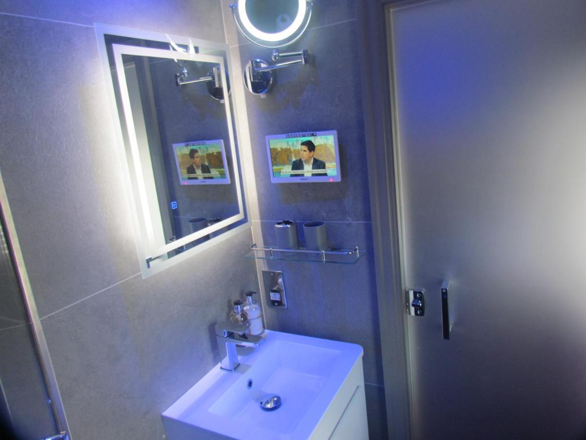 Bunk bed room bathroom