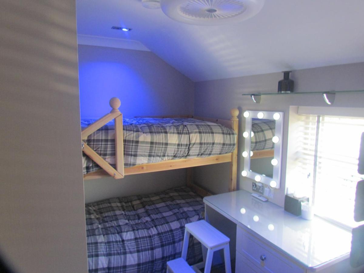 Bunk bed room bathroom