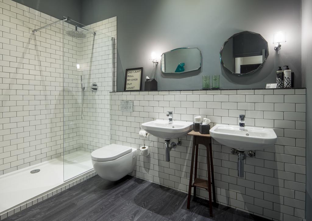 Classic Double Room,118712230:JPEG