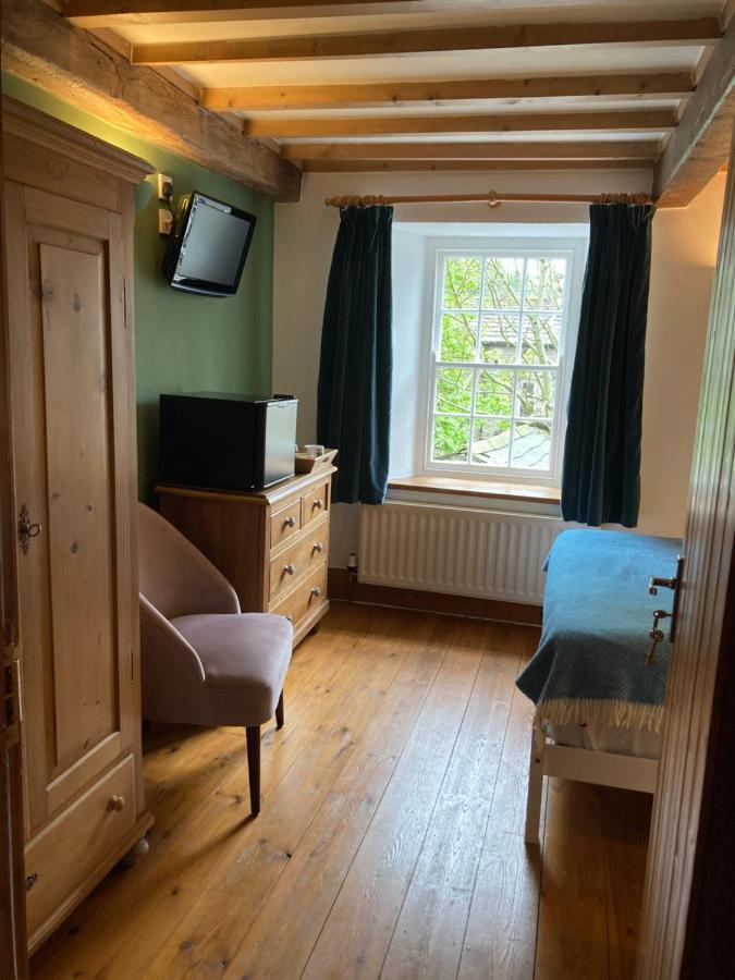 Double Room Shower