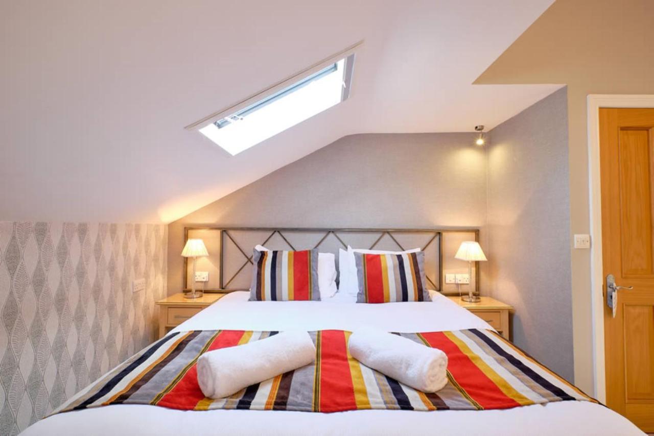 Superior Deluxe Double or Twin Room,1263395557:JPEG