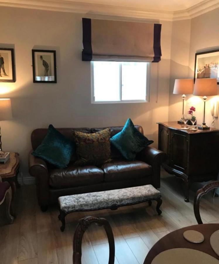 Deluxe Apartment Flat 2