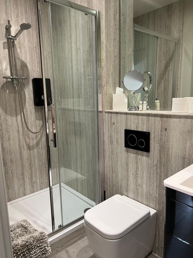 Deluxe Apartment Flat 4