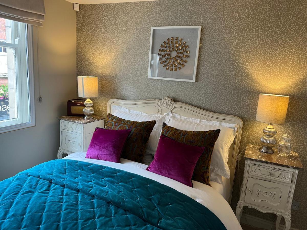 Deluxe Apartment Flat 2