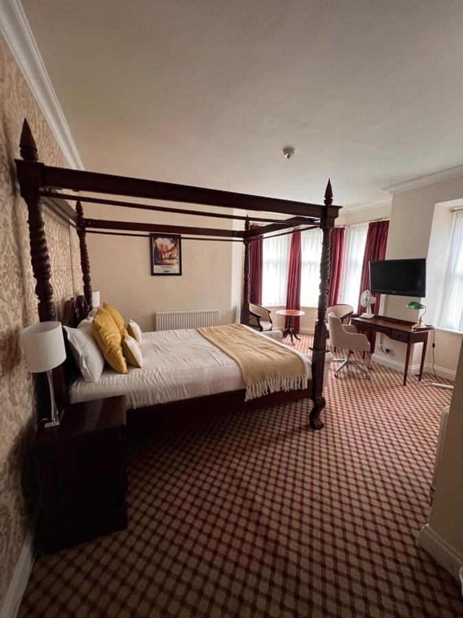 Chambre Double avec Lit à Baldaquin