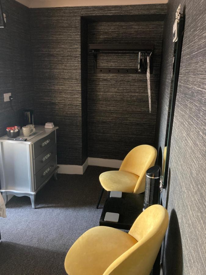 Double Room,1346308898:JPEG