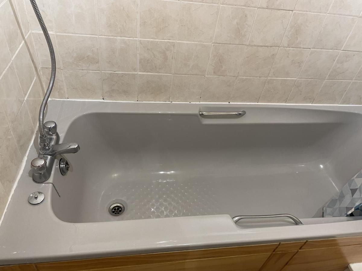 Standard Family Room,1445227873:JPEG