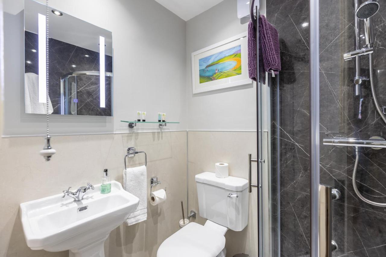 Classic Single Room Shower