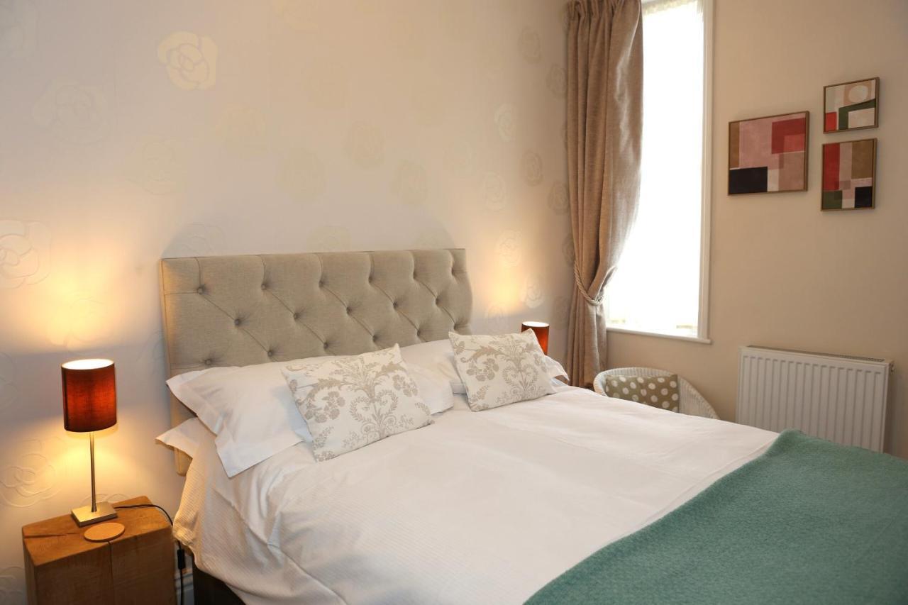 Double Room Private Bathroom