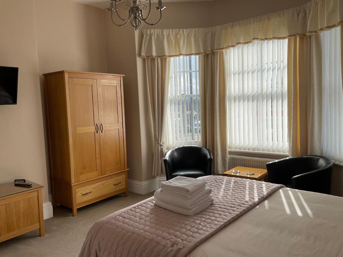 King Room,1378161929:JPEG