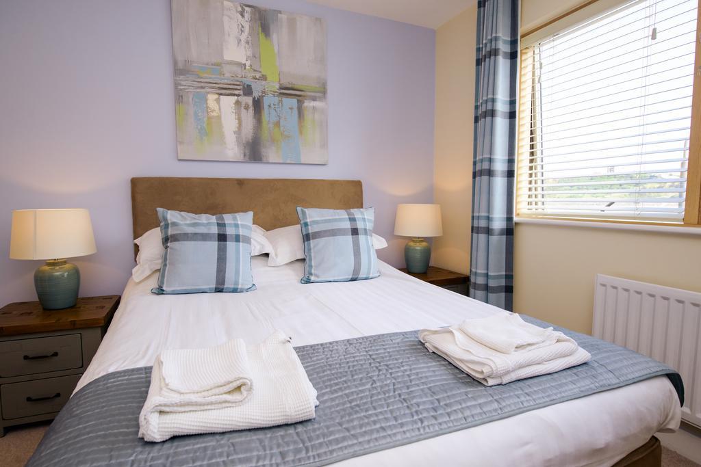 Two-Bedroom Apartment Sea View