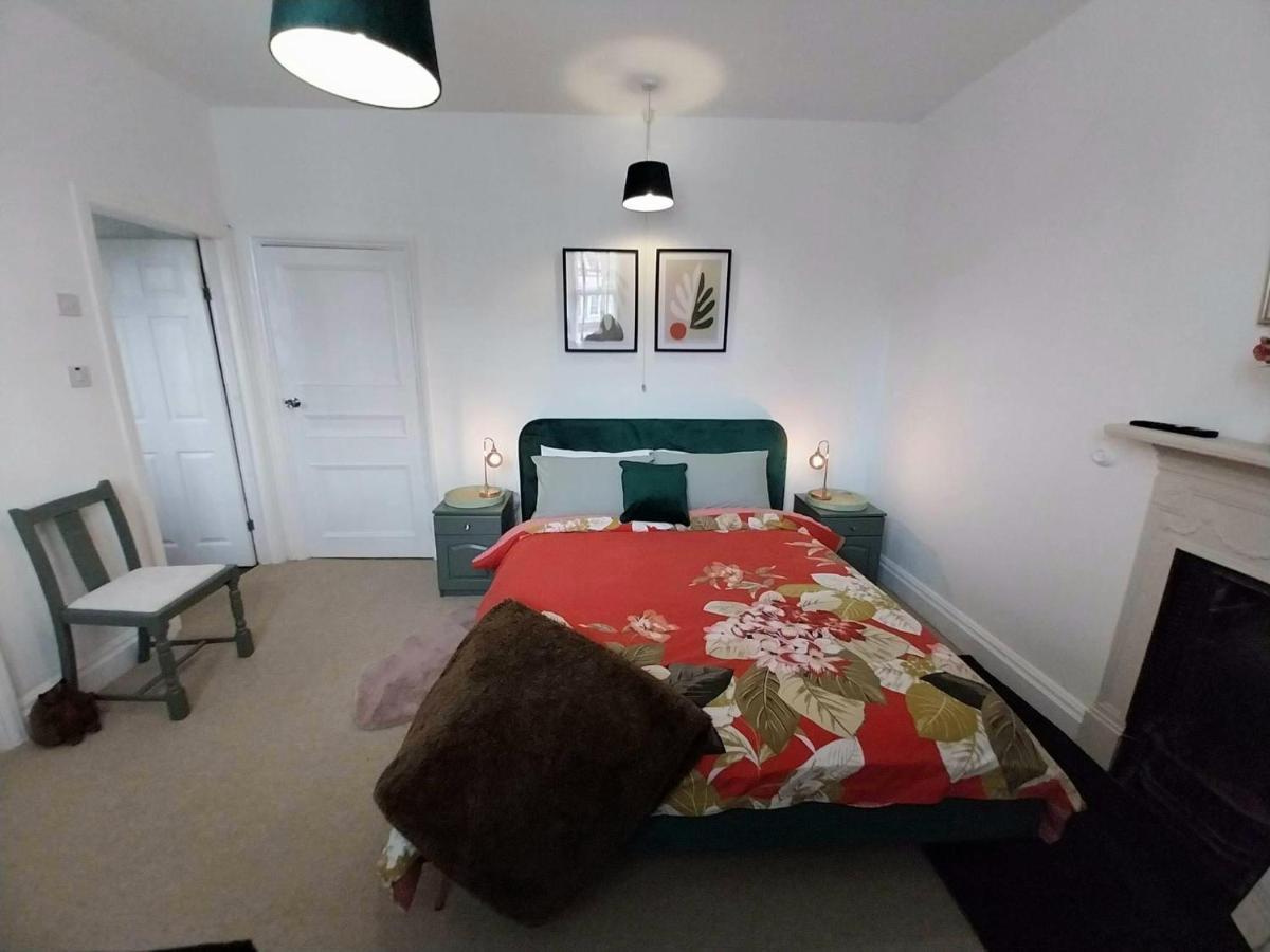 Double Room Private Bathroom