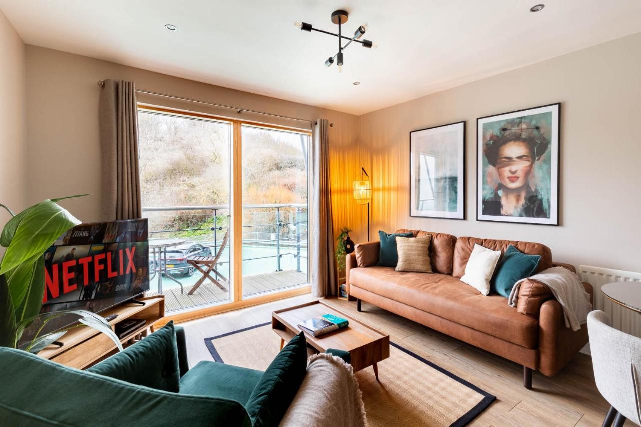 One-Bedroom Apartment No Sea view