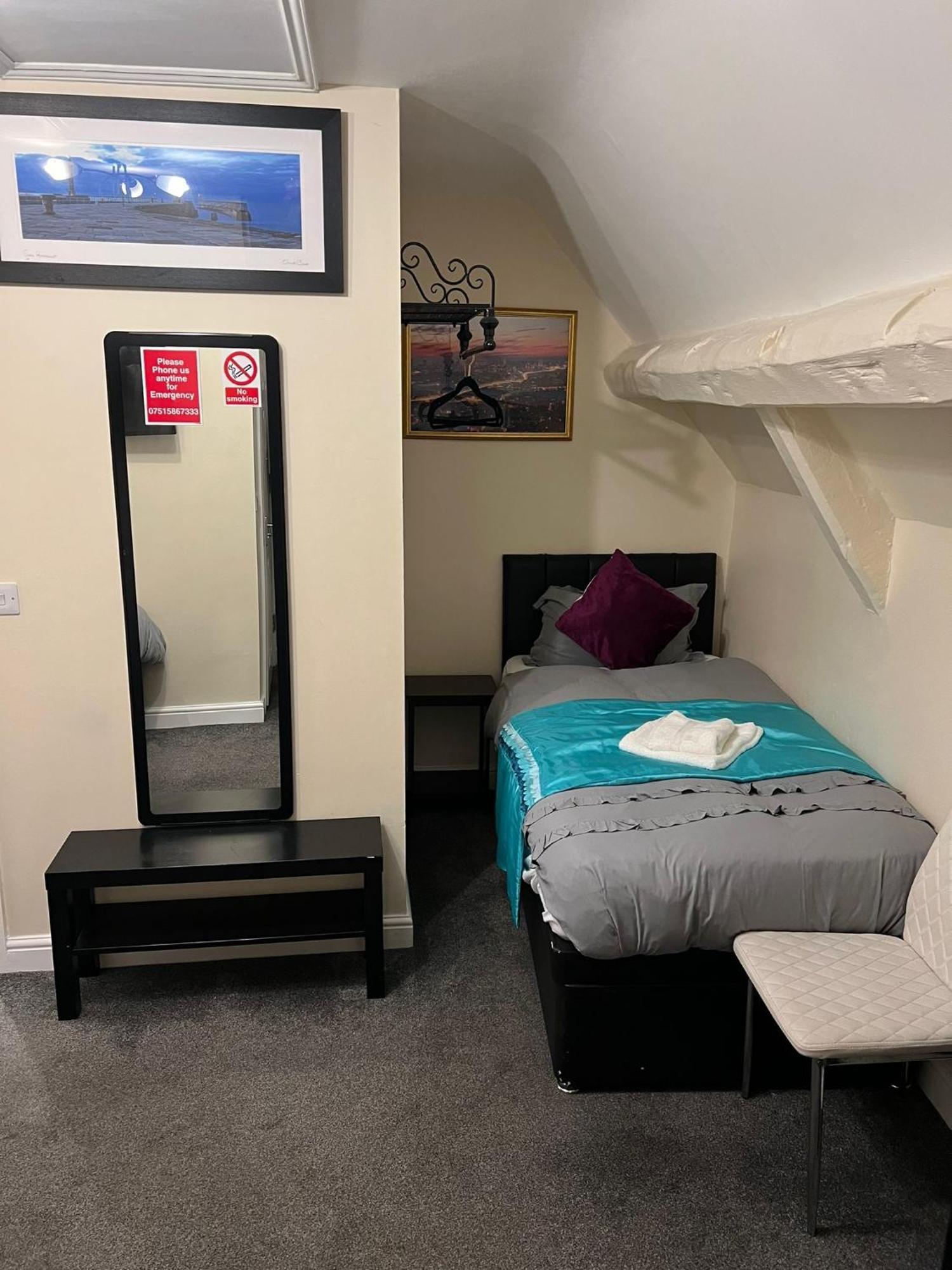 Deluxe Room,1501352848:JPEG