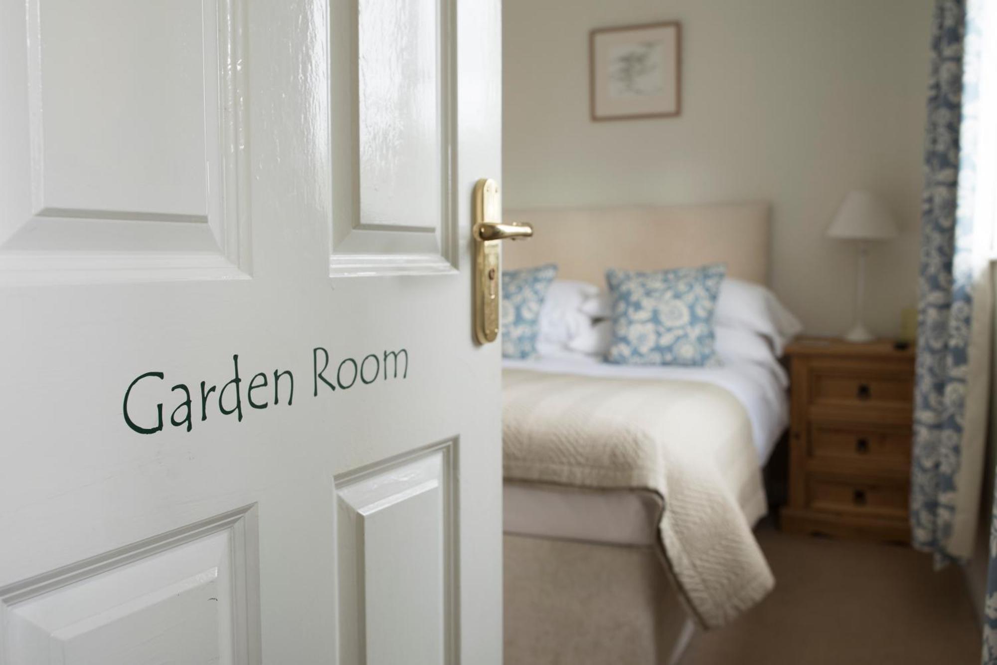 Double Room Private External Bathroom