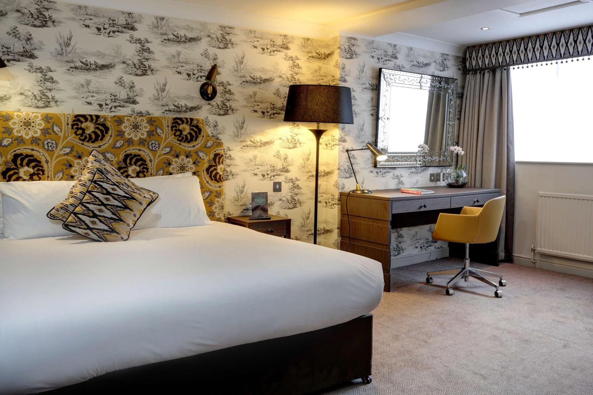Deluxe Zimmer mit Kingsize-Bett
