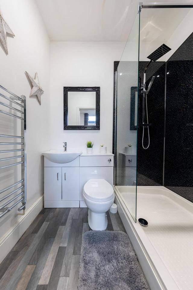 Double Room Private Bathroom