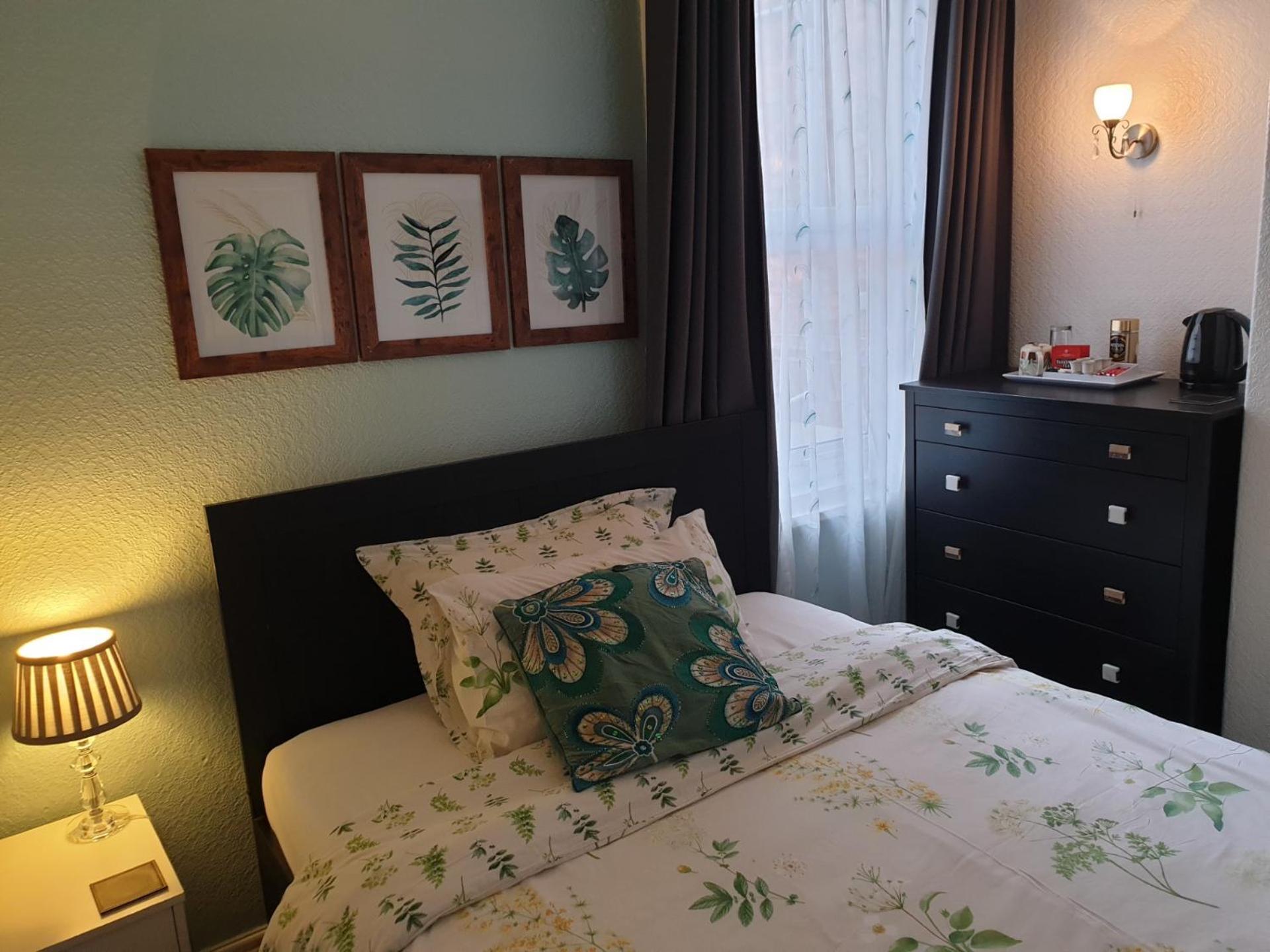 Single Room,1289096008:JPEG
