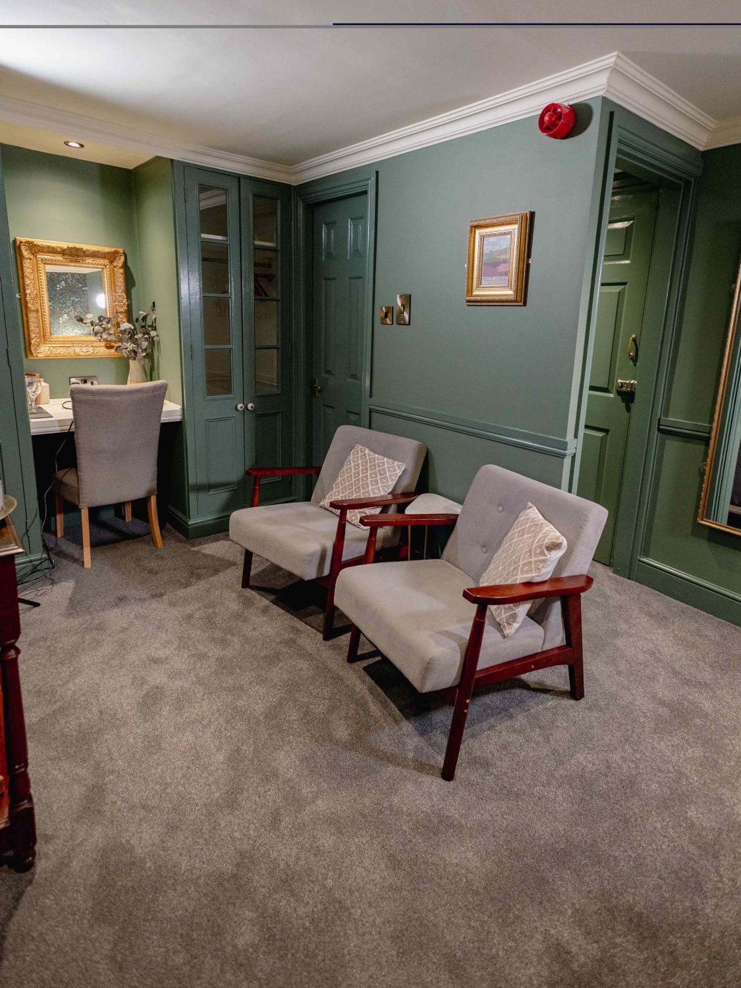 Parsonage View King Suite