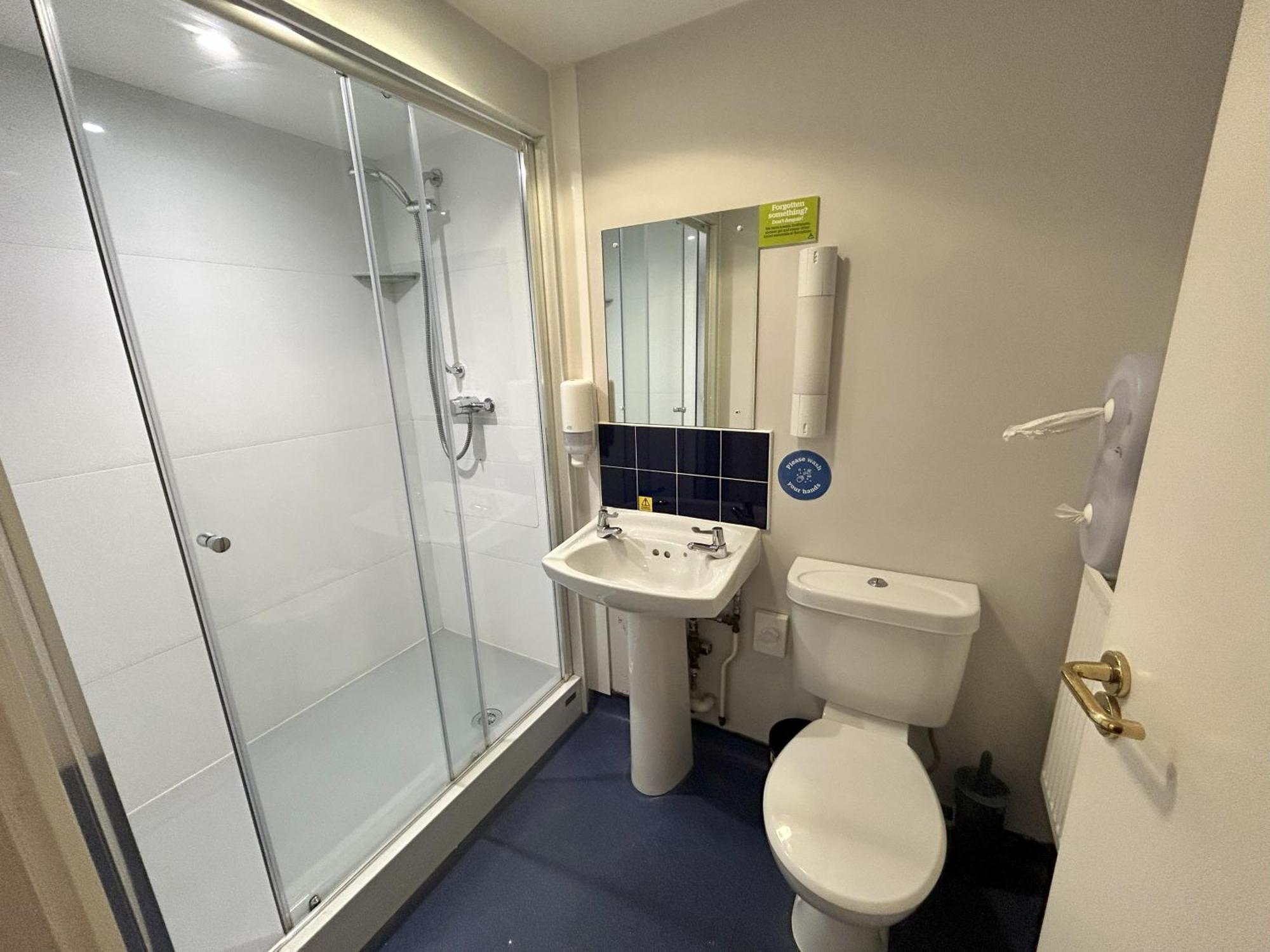 4 Bed Double Private Room Ensuite
