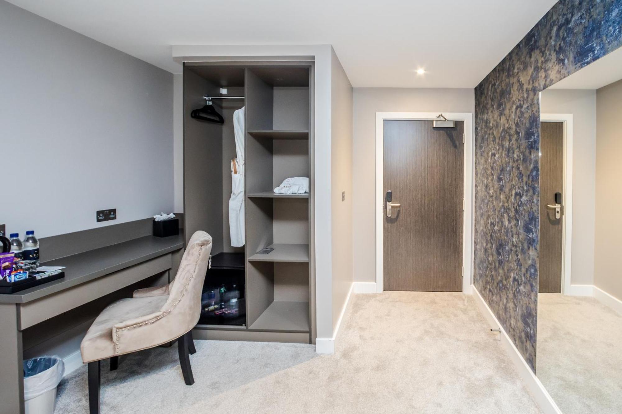 Queen Room Disability Access