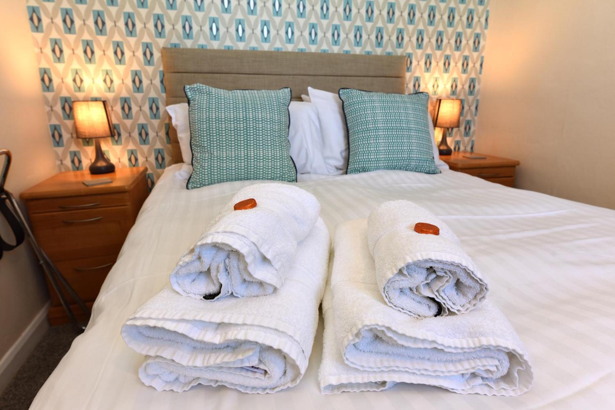 Double Room Private Bathroom