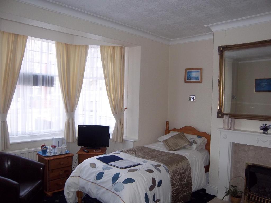 Twin Room Ground Floor