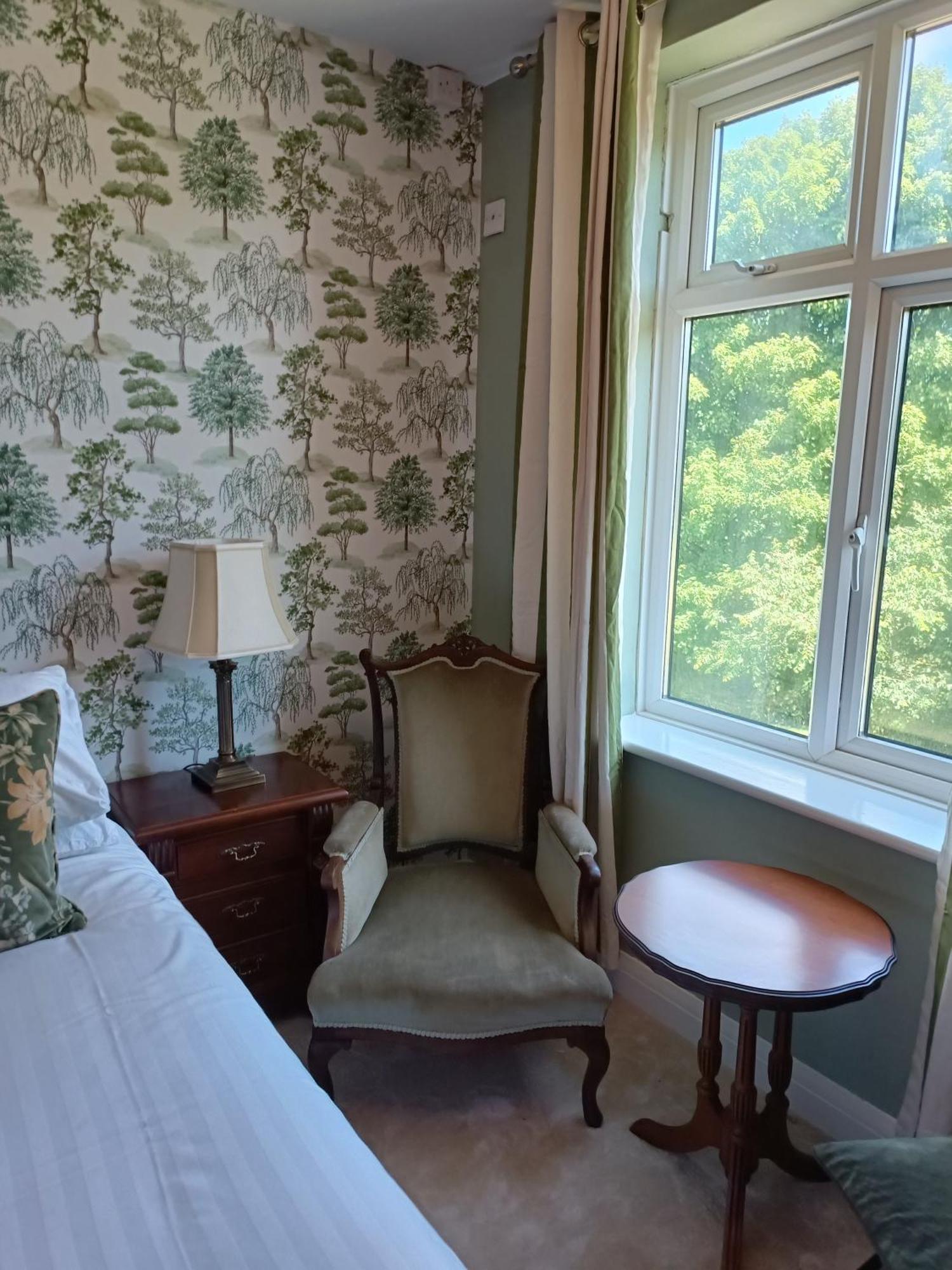 Double Room Private Bathroom