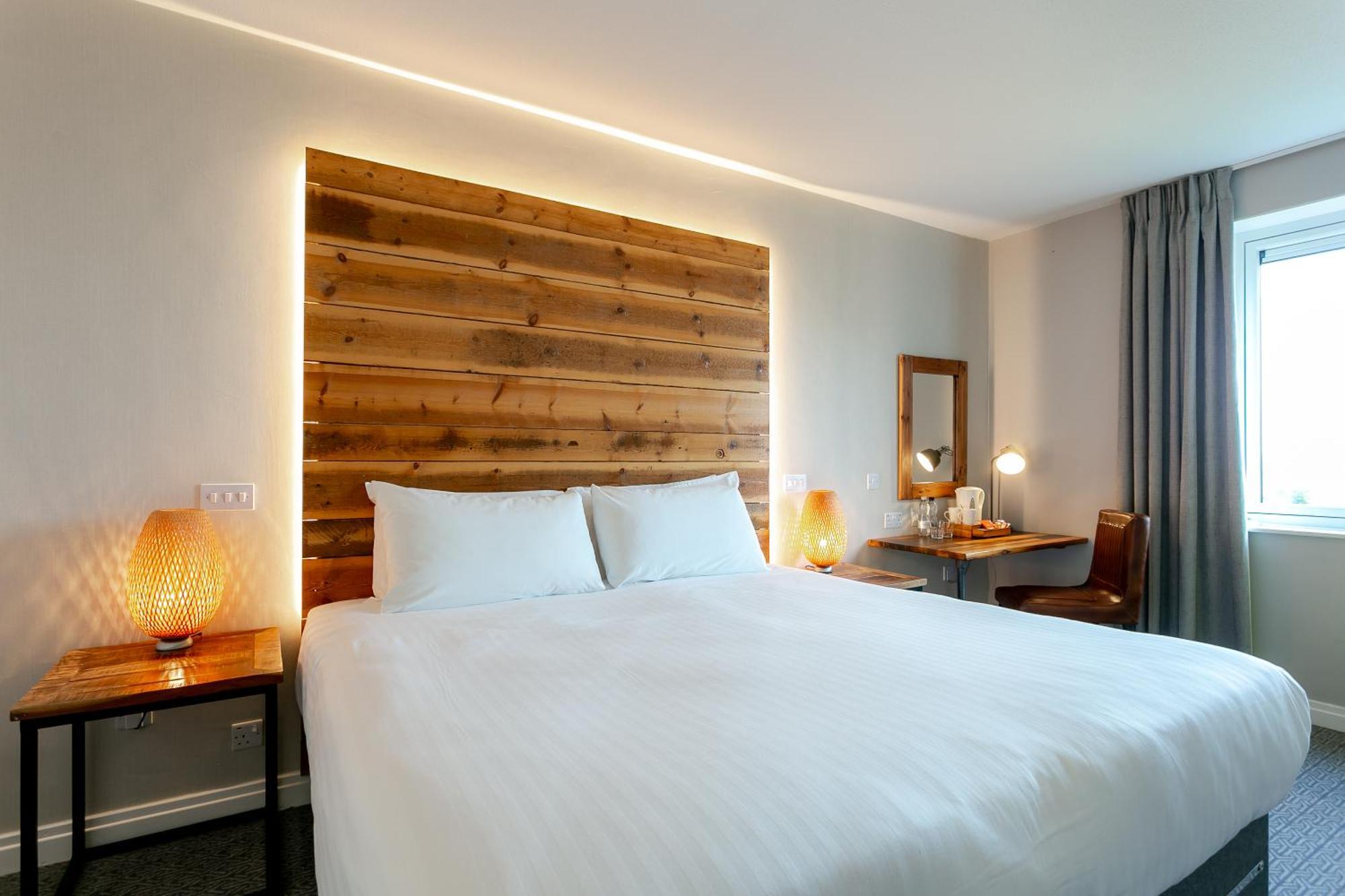 Classic Double Room - Accessible/Non-Smoking