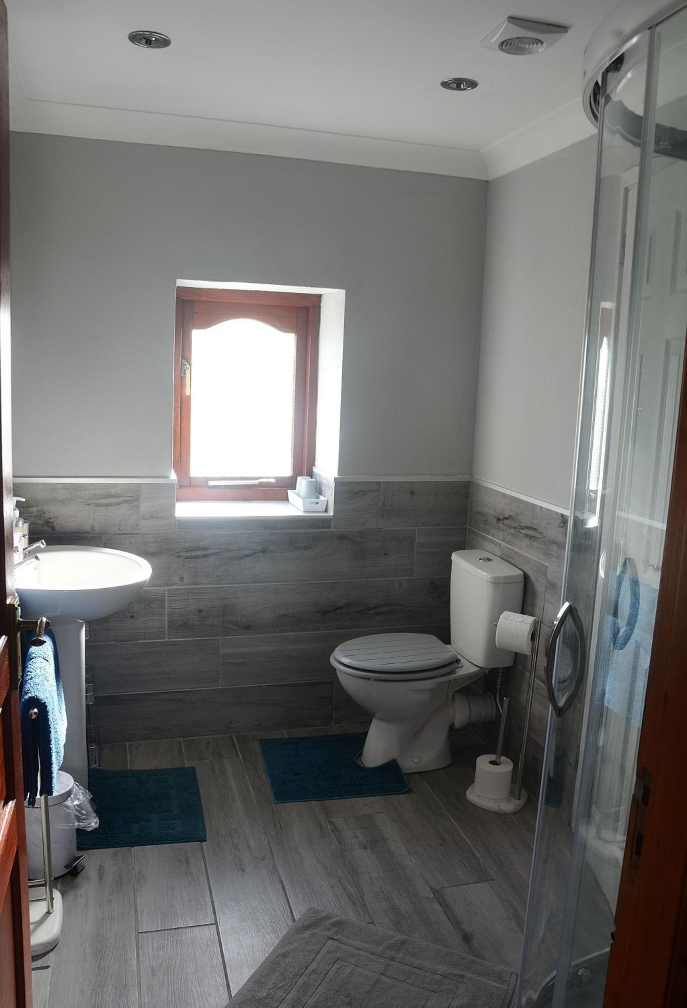 Standard Double Room,1648968317:JPEG