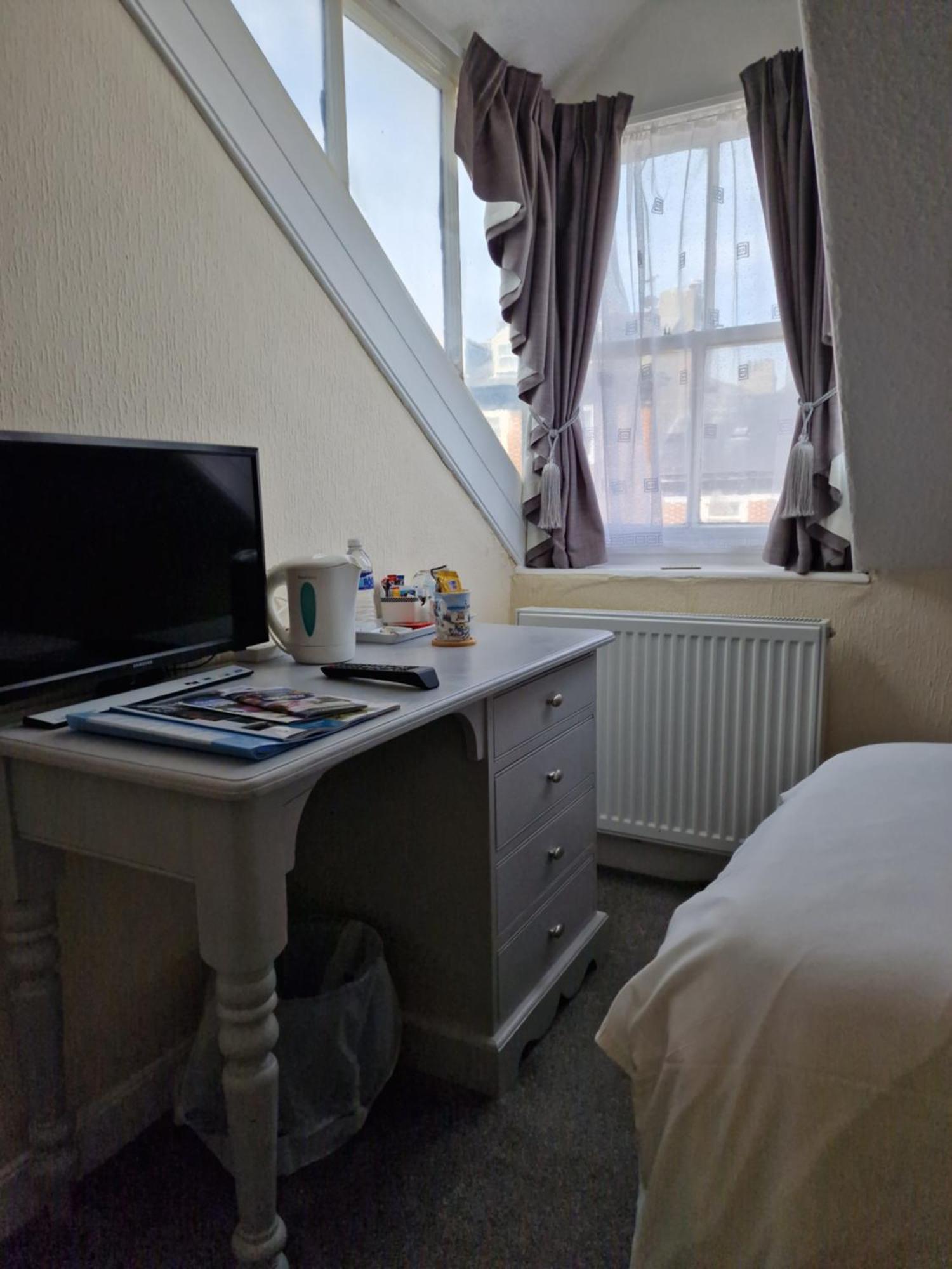 Single Room Third Floor