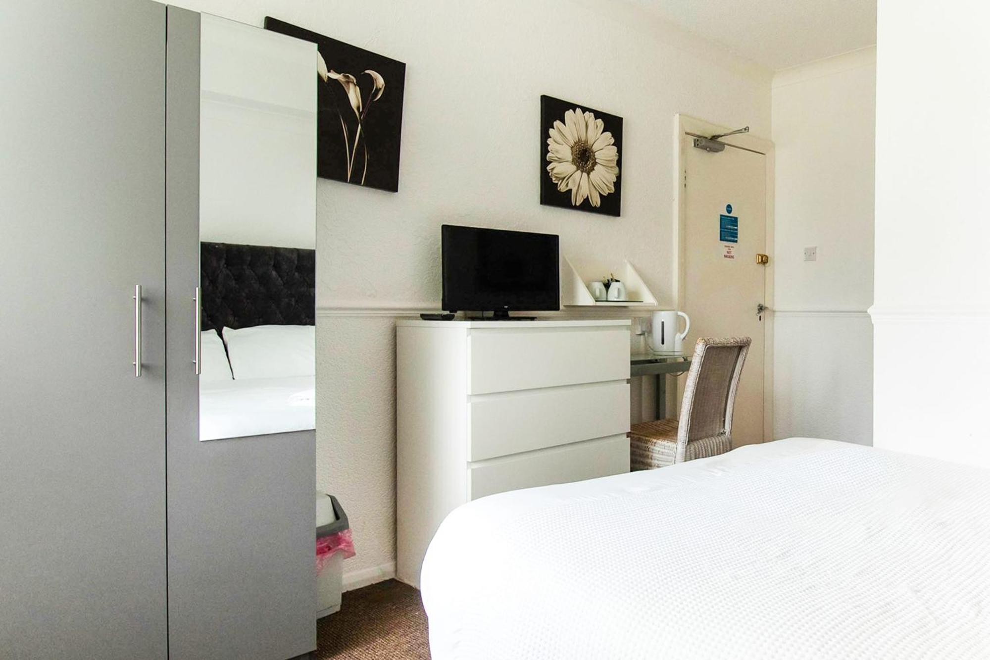 Standard Single Room,1658108782:JPEG