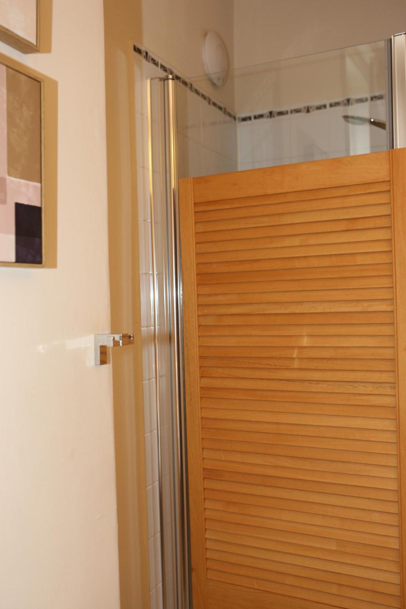 Double Room Private Bathroom