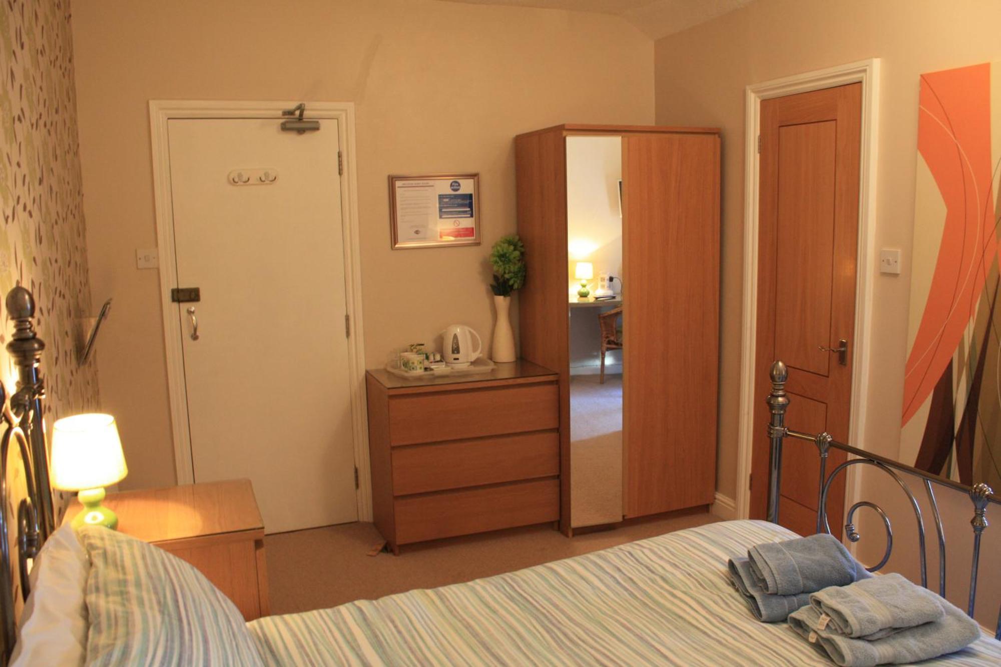 Double Room with Private Bathroom