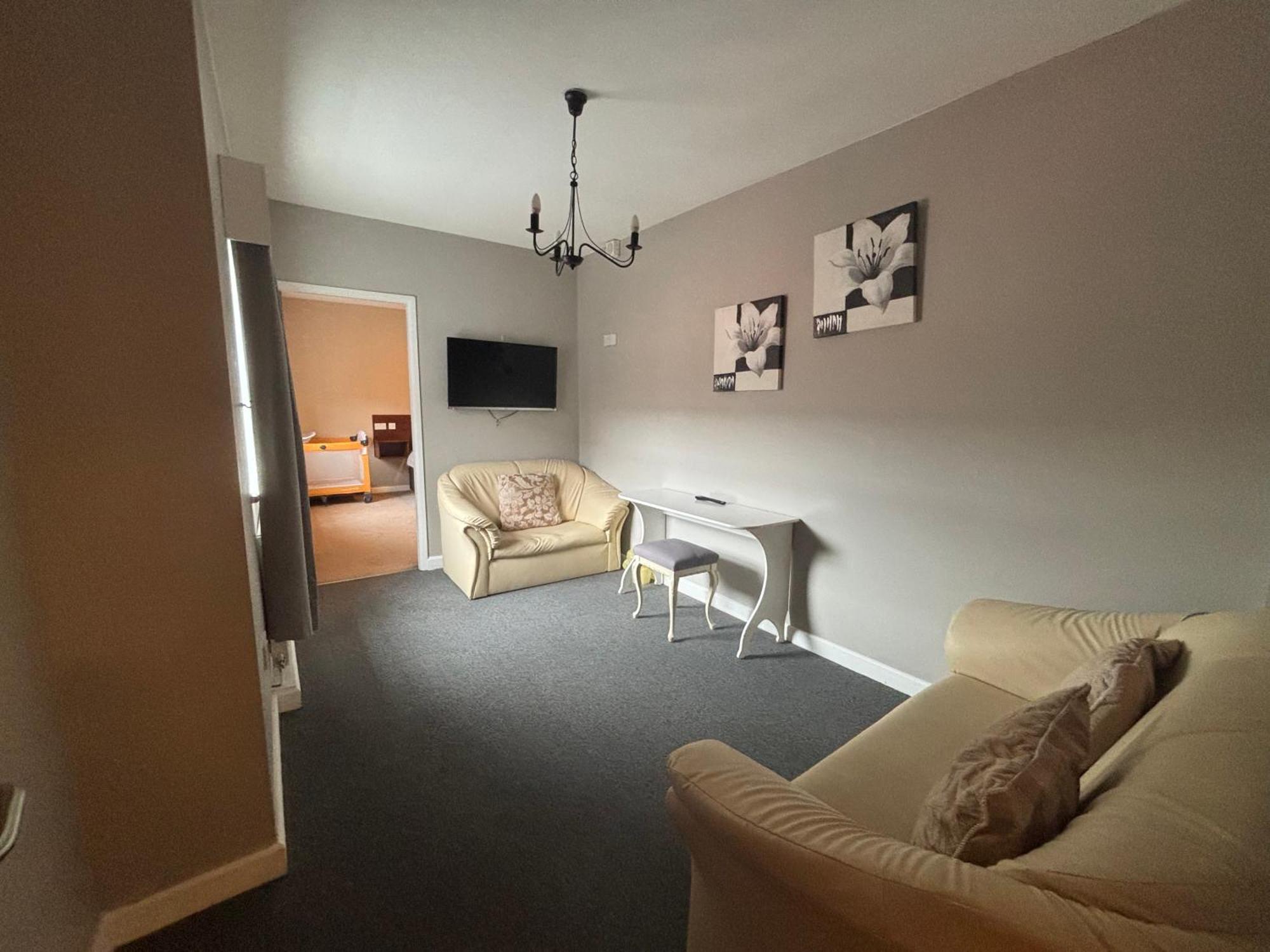 Deluxe Family Suite