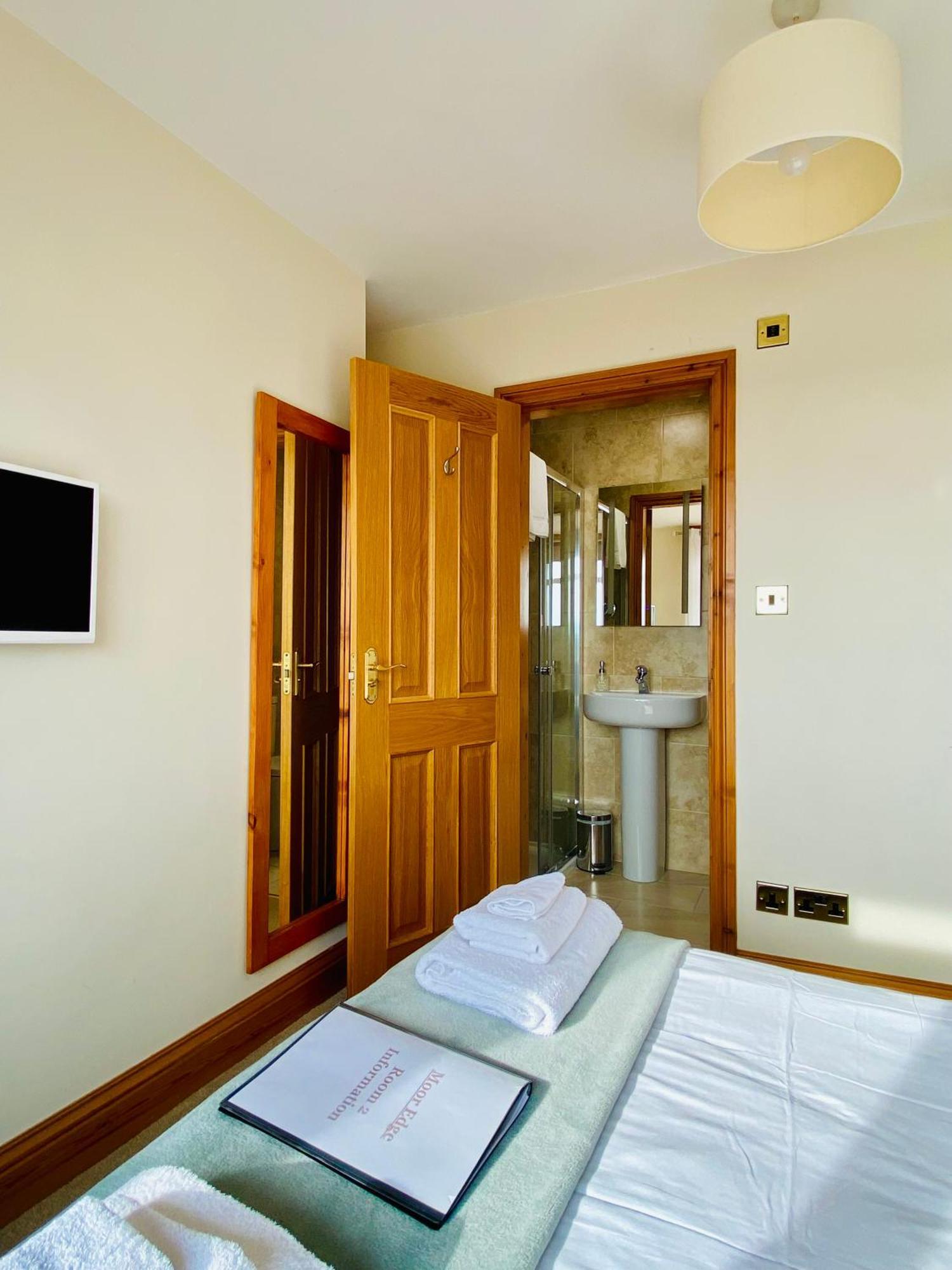 Double Room Shower