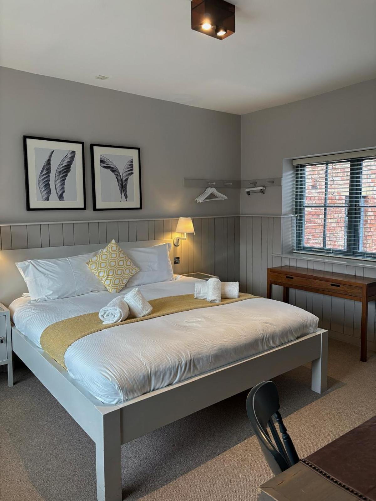 Two-Bedroom Apartment Micklegate Courtyard