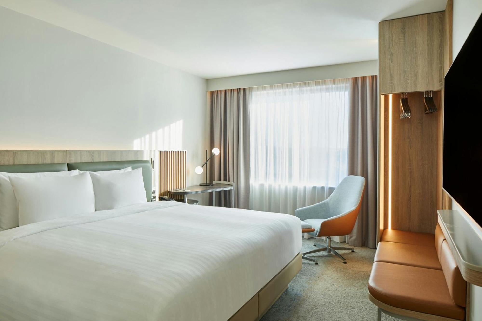 Superior King Room