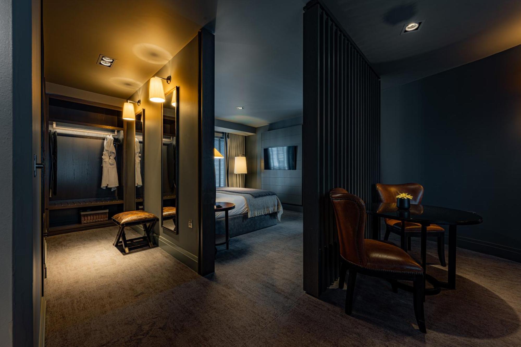 Suite Signature