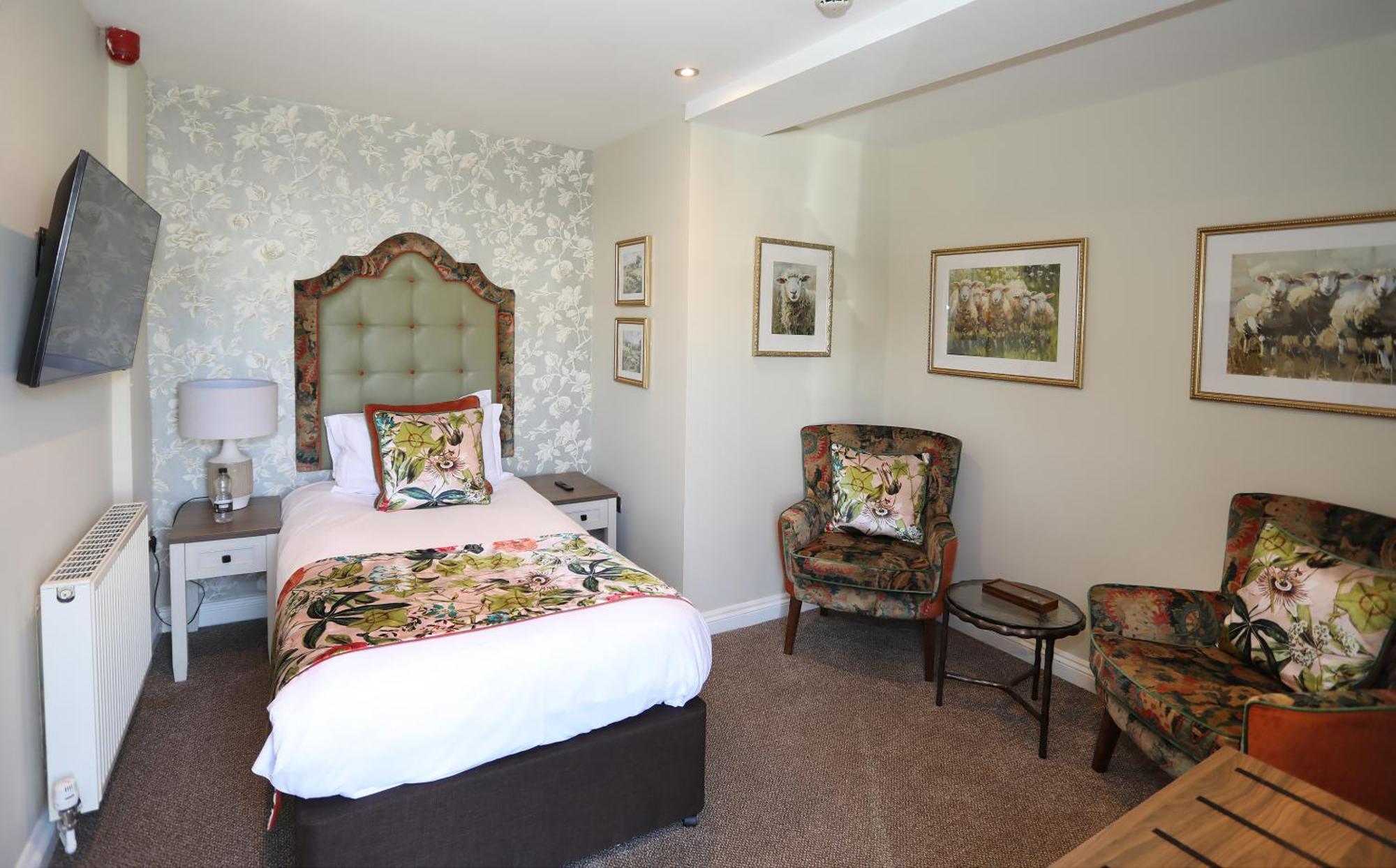 Superior Triple Room