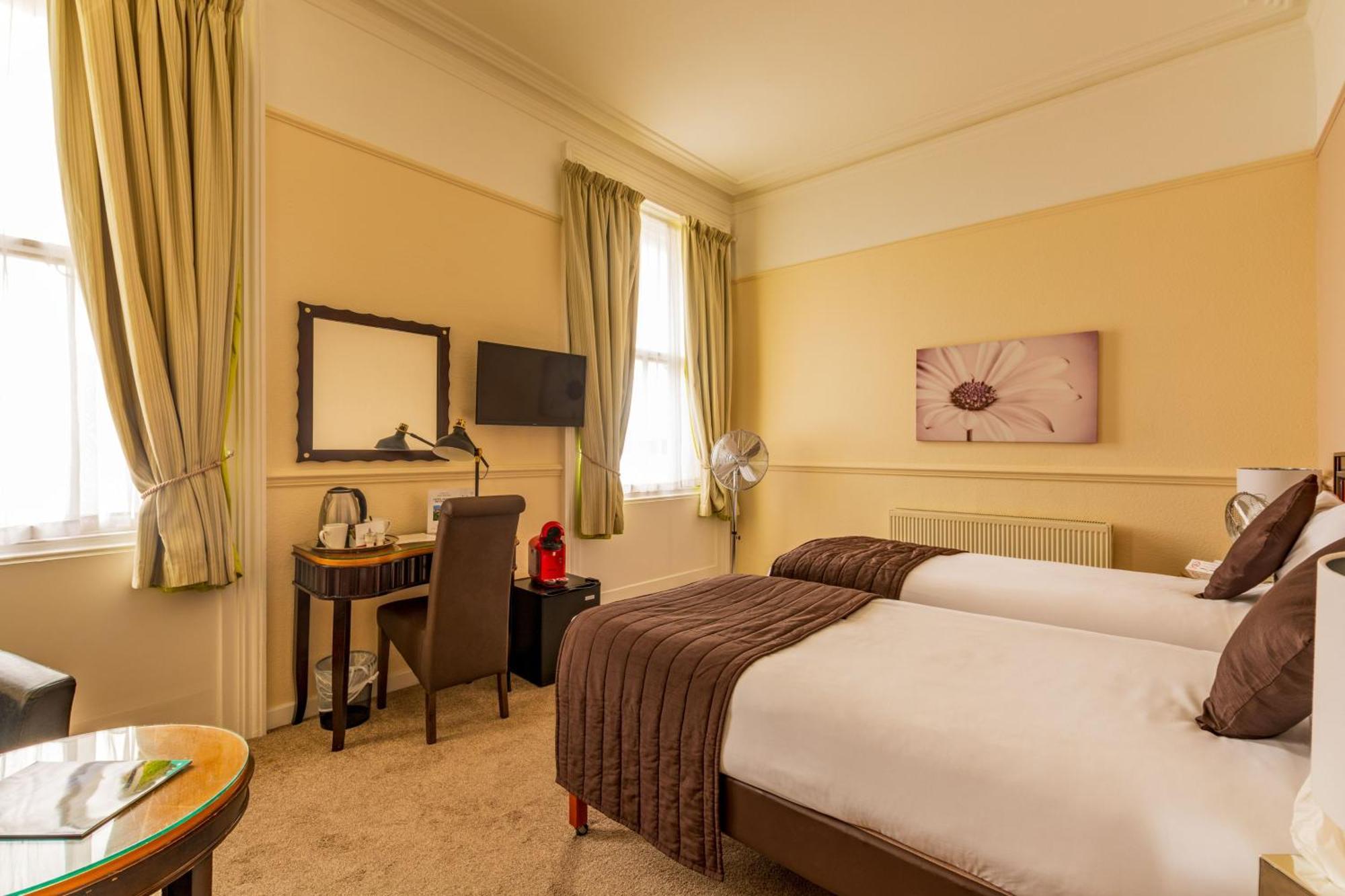 Premier Twin Room