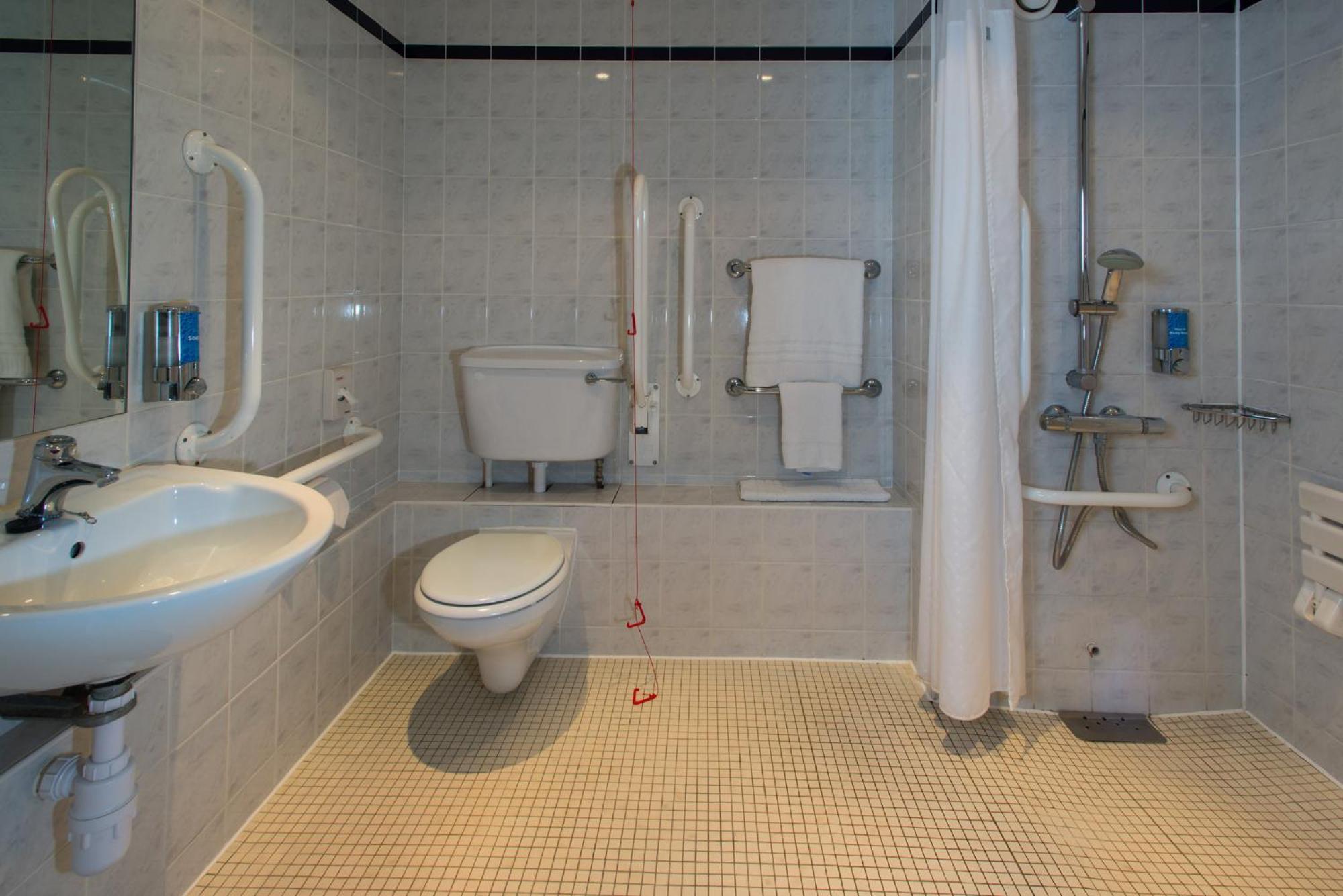 Standard Twin Room Hot Accessible